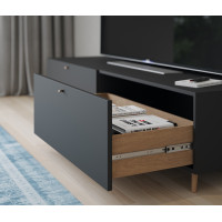 Výsuvy, výklopy, písty